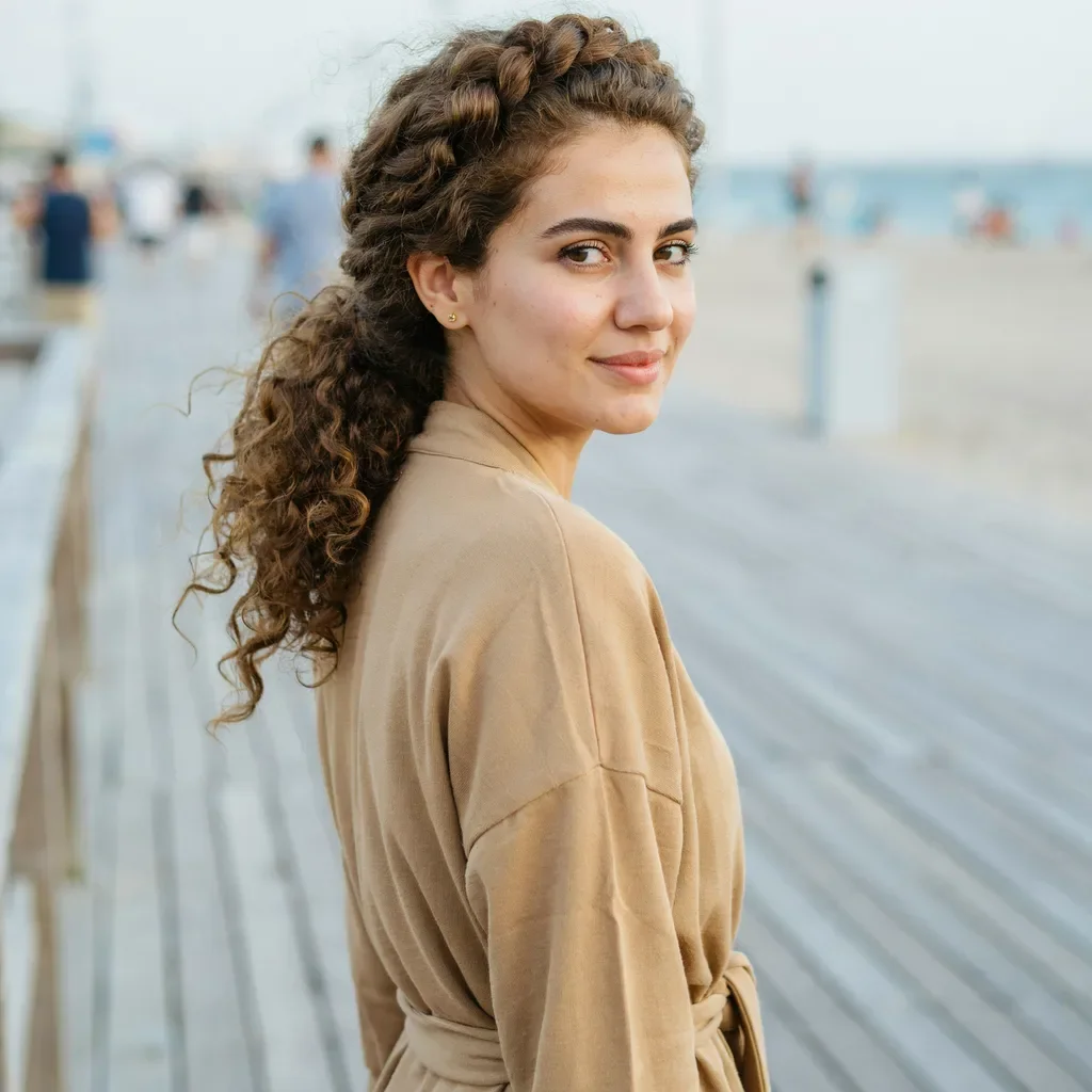 Halo braid for thick curls hairstyle